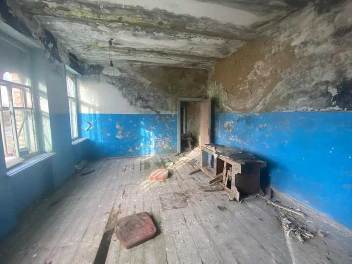 Имущественный комплекс (нежилое здание и з/у) в Орловской области, Болховский район, Михневское с/п, п.Щербовский